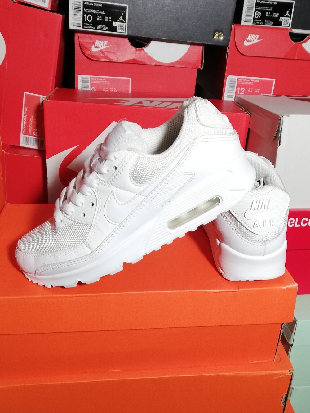 NIKE AIR MAX 90S ESSENTIAL WOMEN'S US SIZE 7 PERFECT CONDITION